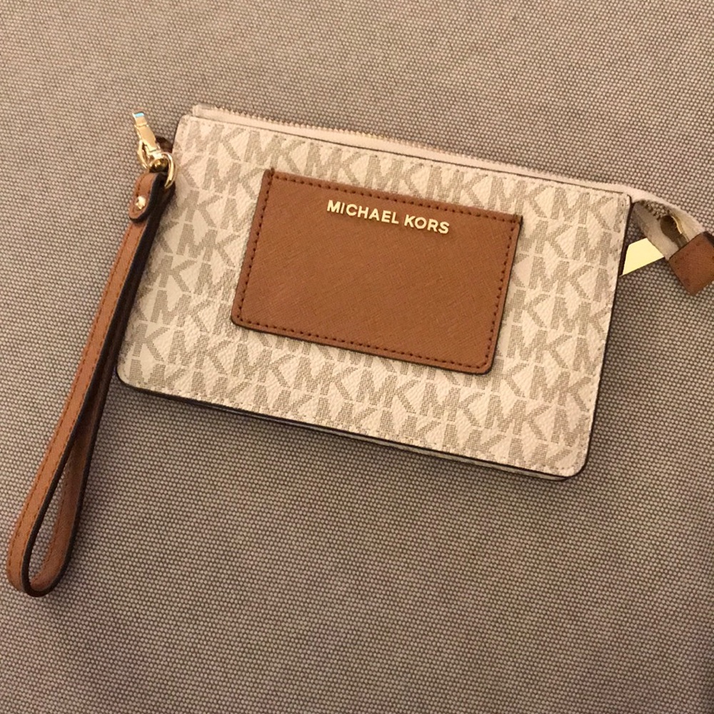 Michael Kors Wristlet